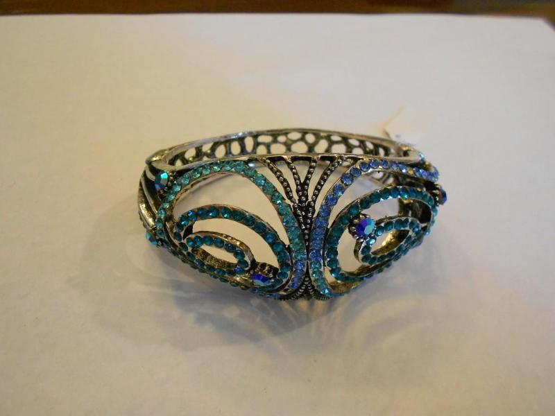 Ricarda M Bracelet....