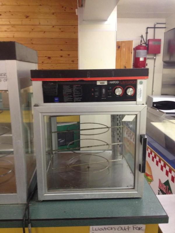 lot 8 image: Hatco food warmer