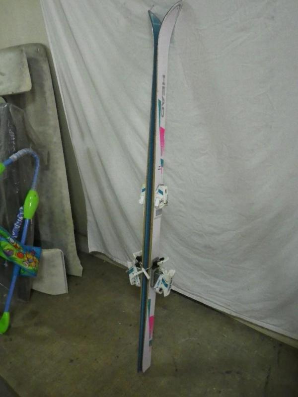 Head skis...