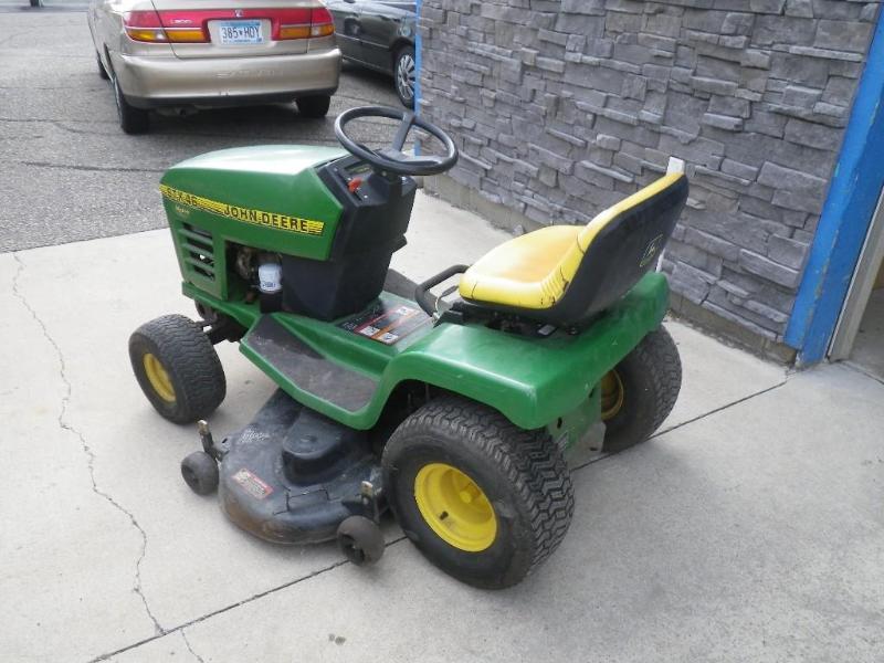 John Deere STX 46 Mower, 46&quot d...