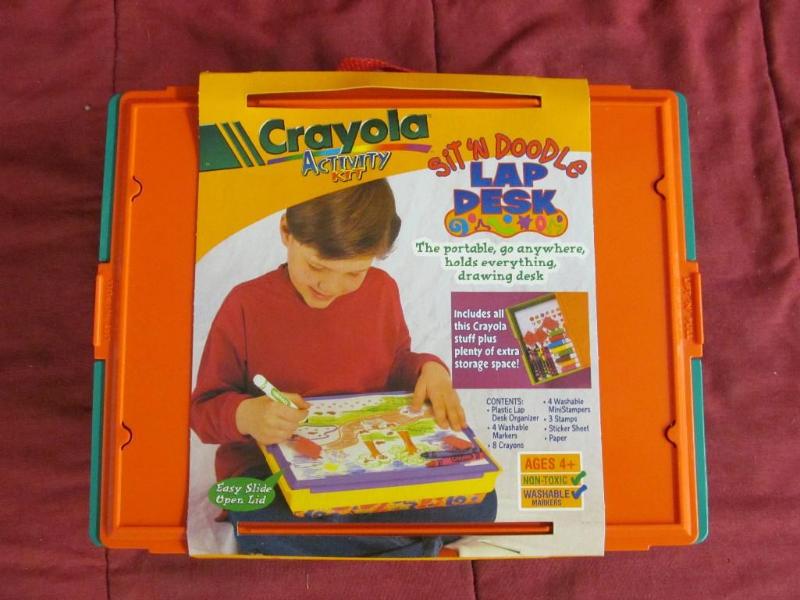 lot 104 image: Crayola Activity Kit lap Desk New i...