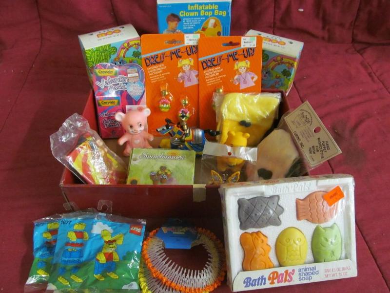 lot 162 image: Clown Bop Bag, Avon Blue Moo Soap o...