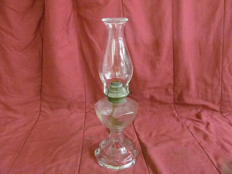 lot 20 image: Vintage Oil Lantern...