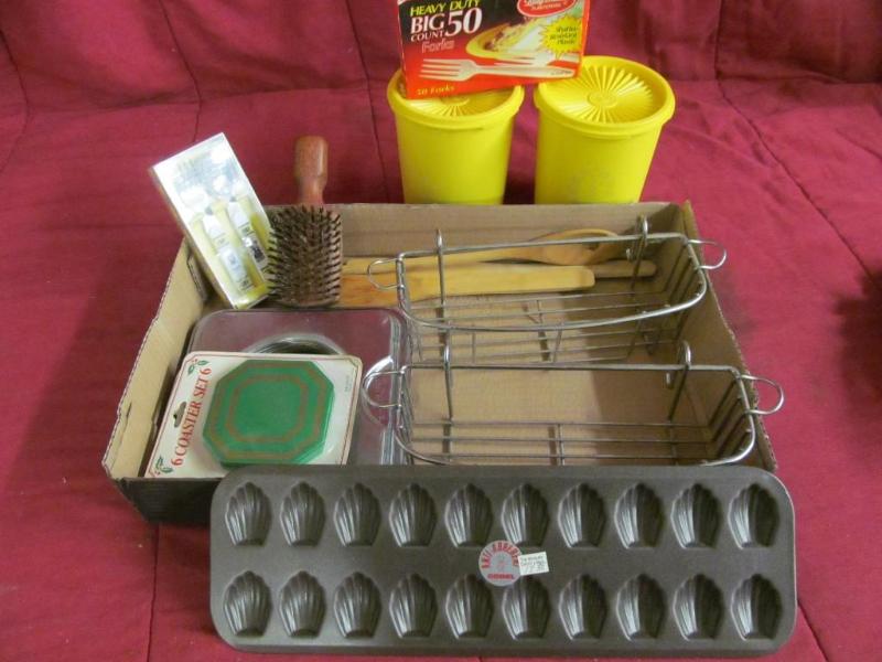 lot 211 image: Brushes, Racks, Tupperware, Coaster...