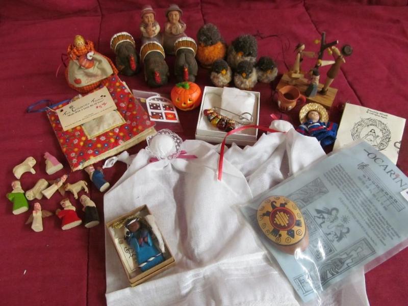 lot 212 image: Ocarina, Christmas Jewelry, Clothes...