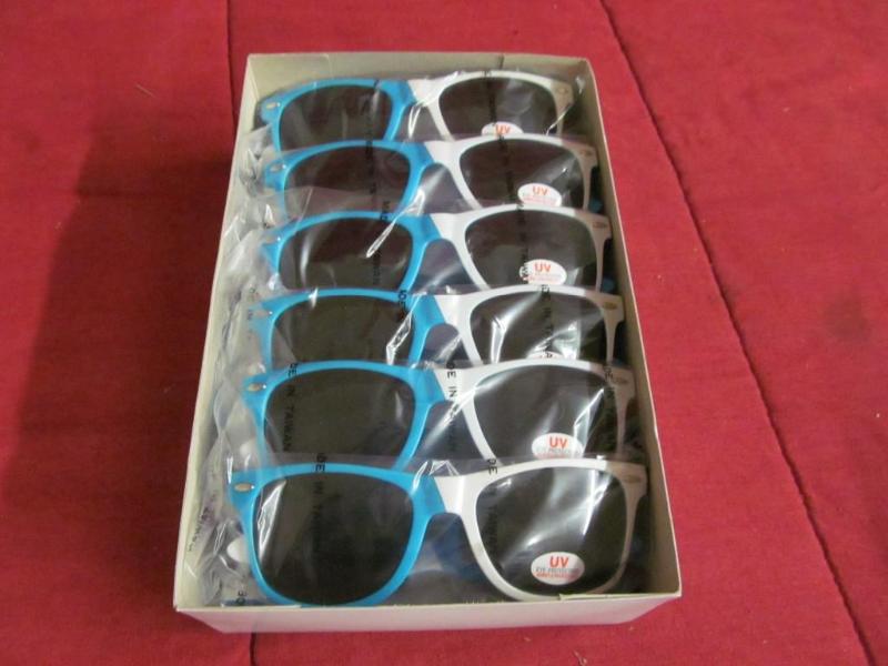 lot 262 image: 12 Piece BlueWhite Sunglasses...