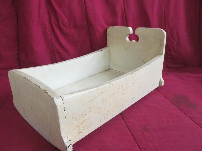 lot 264 image: Vintage Wood Doll Cradle, 22&quotl...