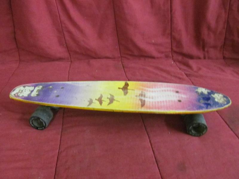 lot 265 image: Skateboard...
