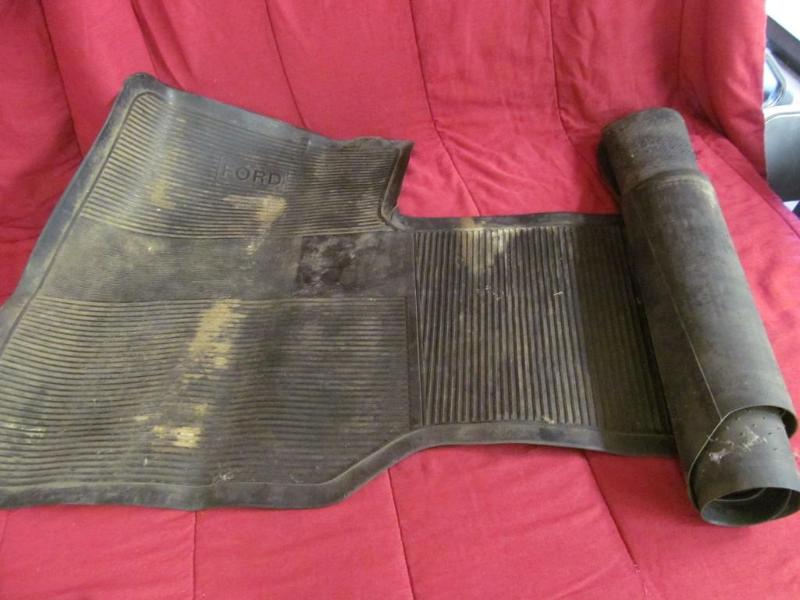lot 47 image: Ford Rubber Floor Mat...