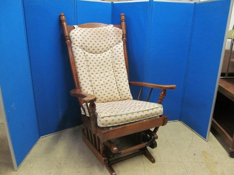 lot 48 image: Glider Rocker...