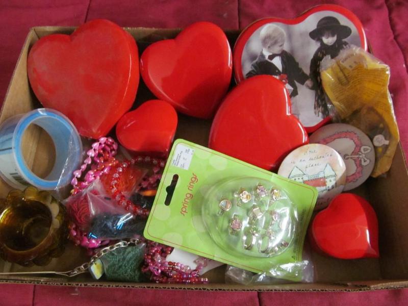 lot 73 image: Jewelry, Heart Jewelry Boxes, neckl...