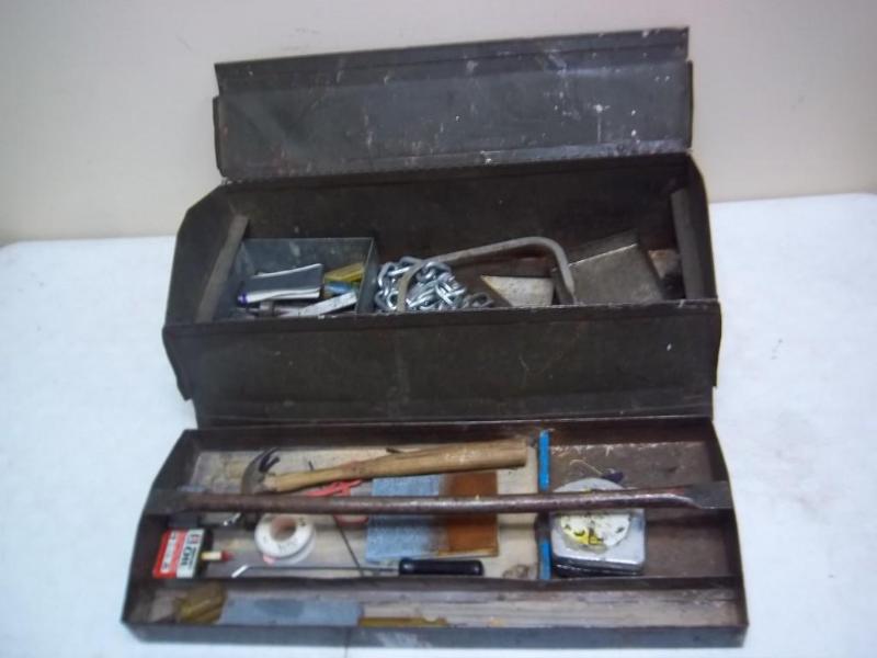 Old Metal Tool Box With Contents&nb...