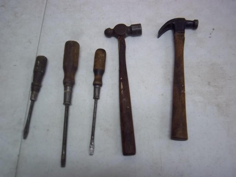 Lot Of Vintage Wood Handle Tools...