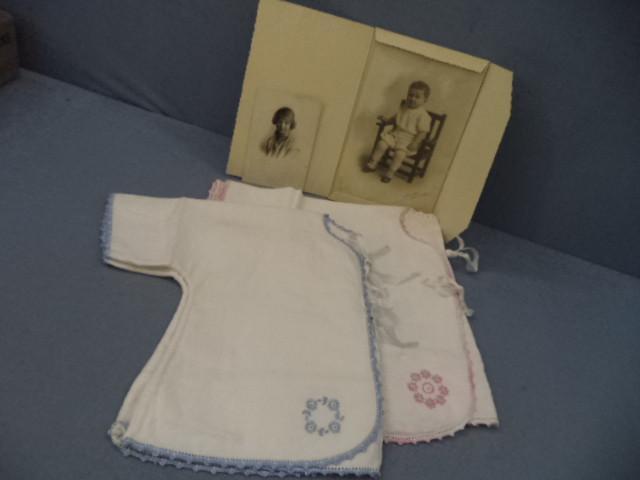 lot 101 image: Vintage Photographs