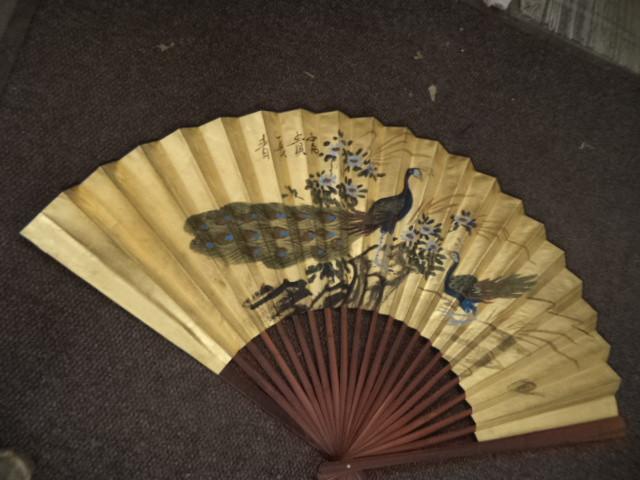 lot 107 image: Hand Painted Peacock Fan