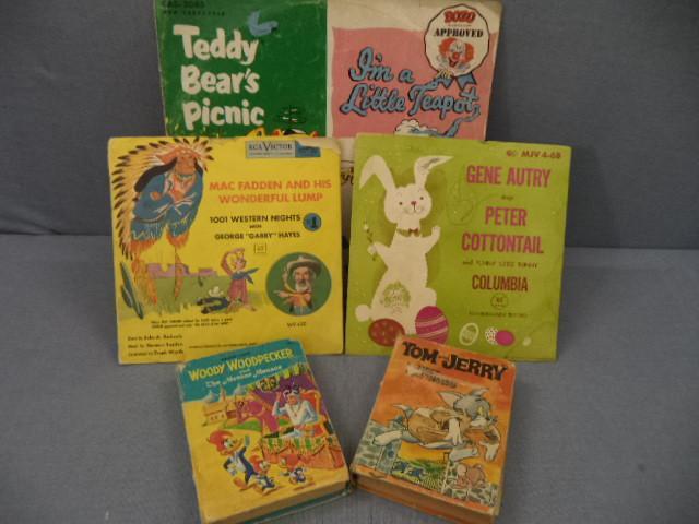 lot 111 image: RCA Little Nipper Series