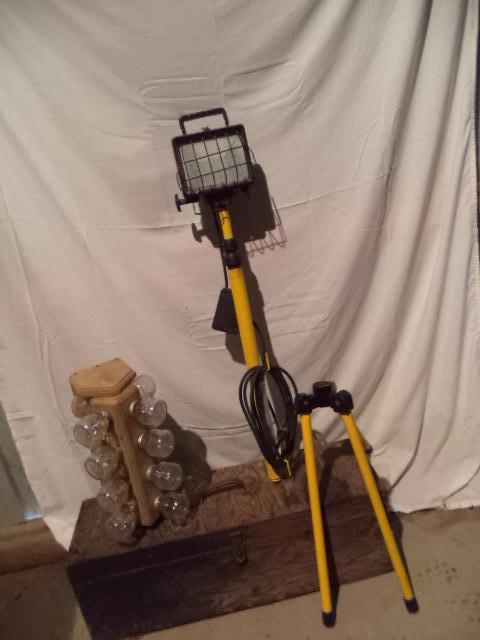 lot 159 image: Coleman Work Light