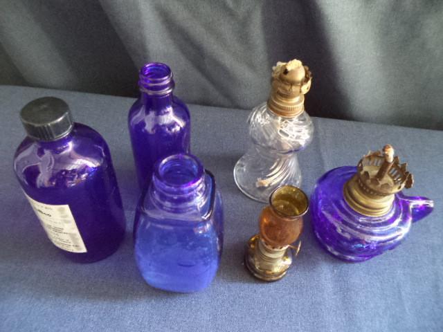 lot 28 image: Cobalt Mini Oil Lamp