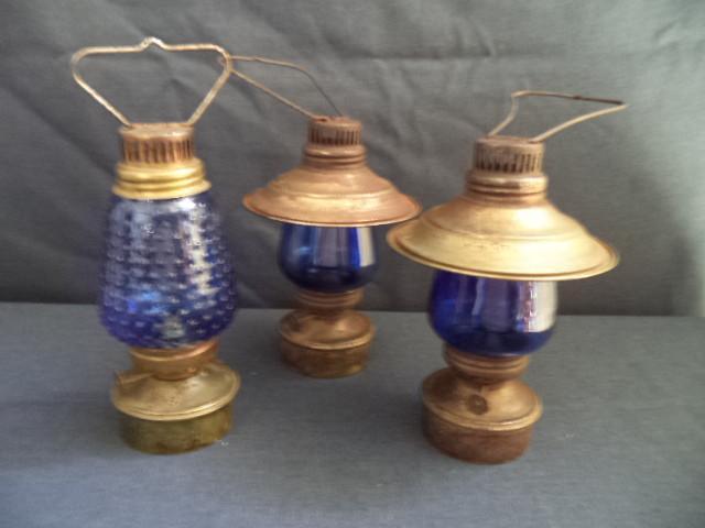 lot 31 image: Cobalt Oil Lanterns