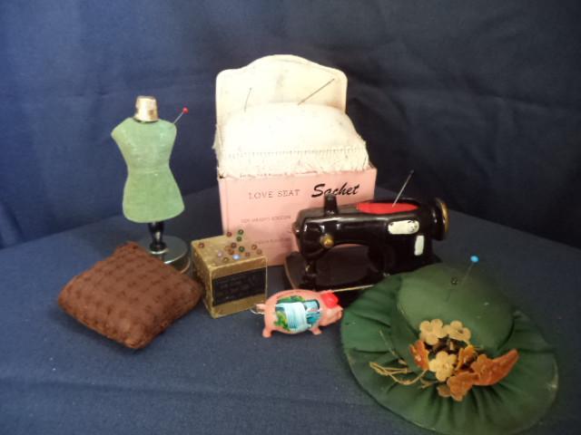 lot 47 image: Vintage Pin Cushions