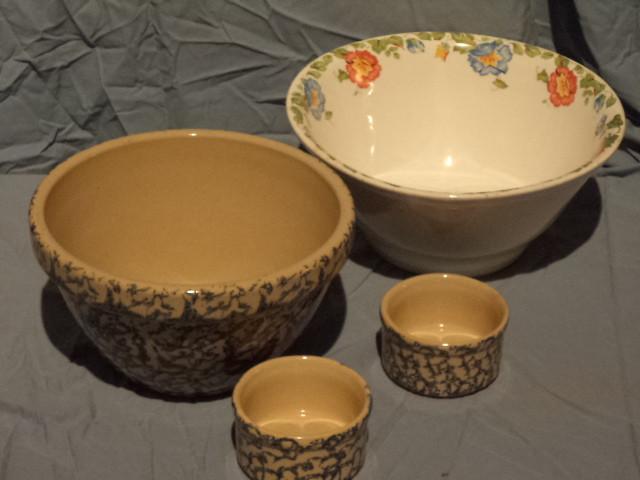 lot 54 image: Sponge Bowls