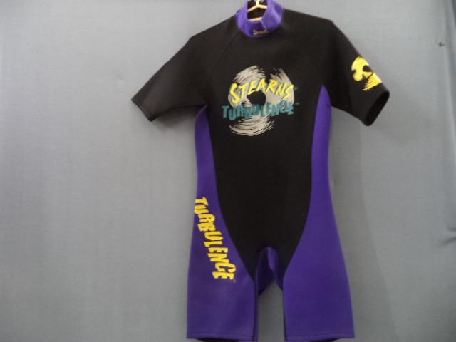 lot 86 image: Stearns Wet Suit