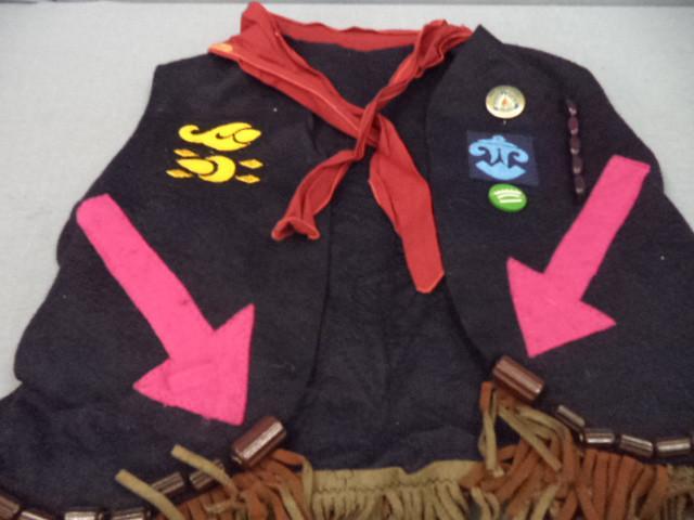 lot 95 image: Camp Fire Girls Award Vest