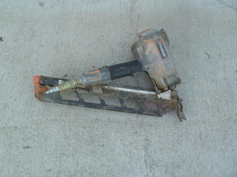 lot 44 image: Passlode&nbspFraming Nailer Model...