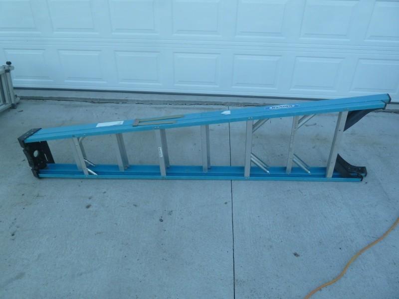 lot 56 image: Werner Fiberglass Ladder 8 Blue l...