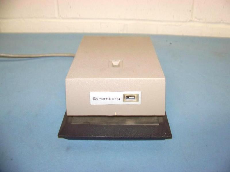 lot 105 image: Stromberg, Date and Hour Punch Machine
