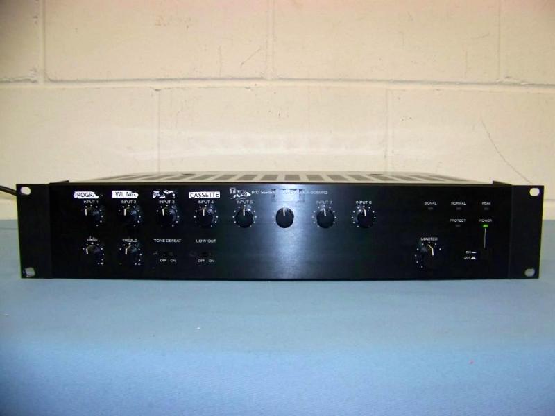 lot 18 image: TOA, A-906MK2, Amp  Amplifier