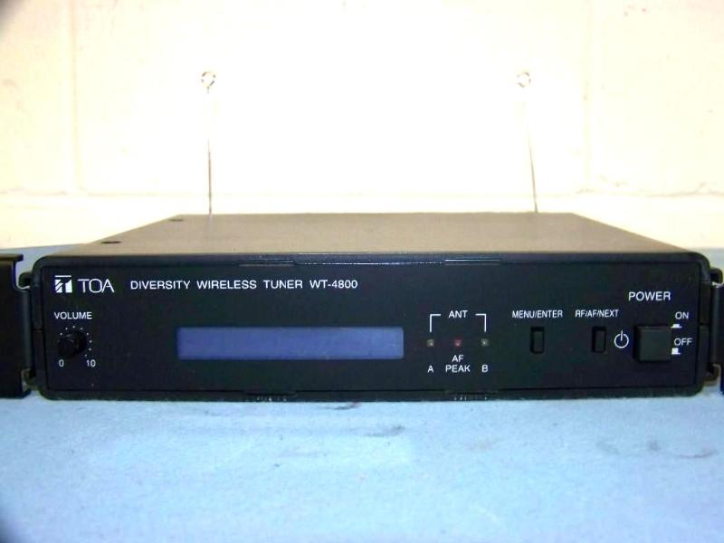 lot 51 image: TOA, Diversity Wireless Tuner