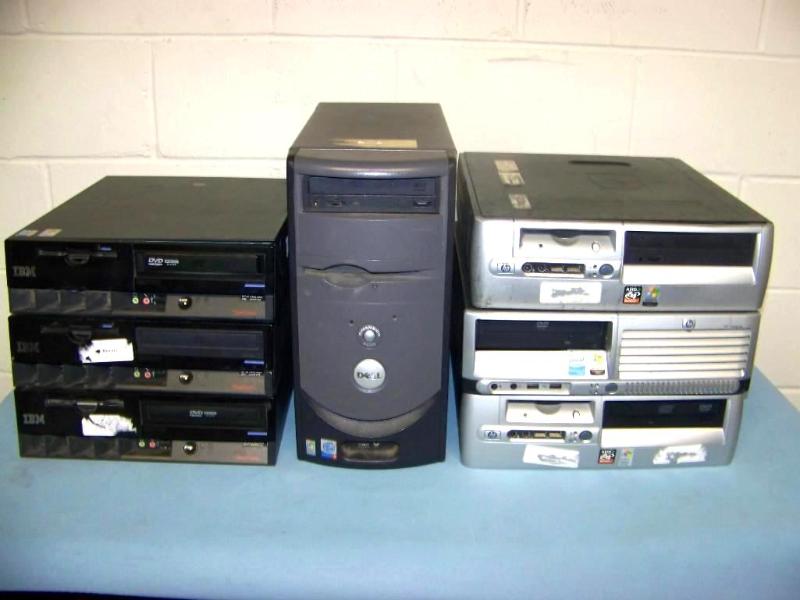 lot 53 image: (7) Desktop Computers