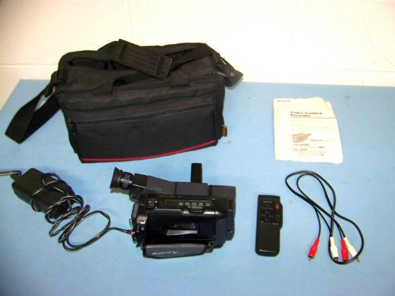 lot 58 image: Sony, HandyCam, Video Camera  Recorder