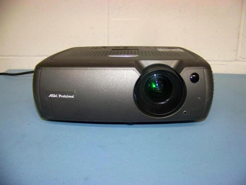 lot 8 image: ASK Proxima, C180, LCD Projector