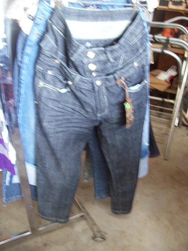 Womens jeans -New -Size 9 item 54...