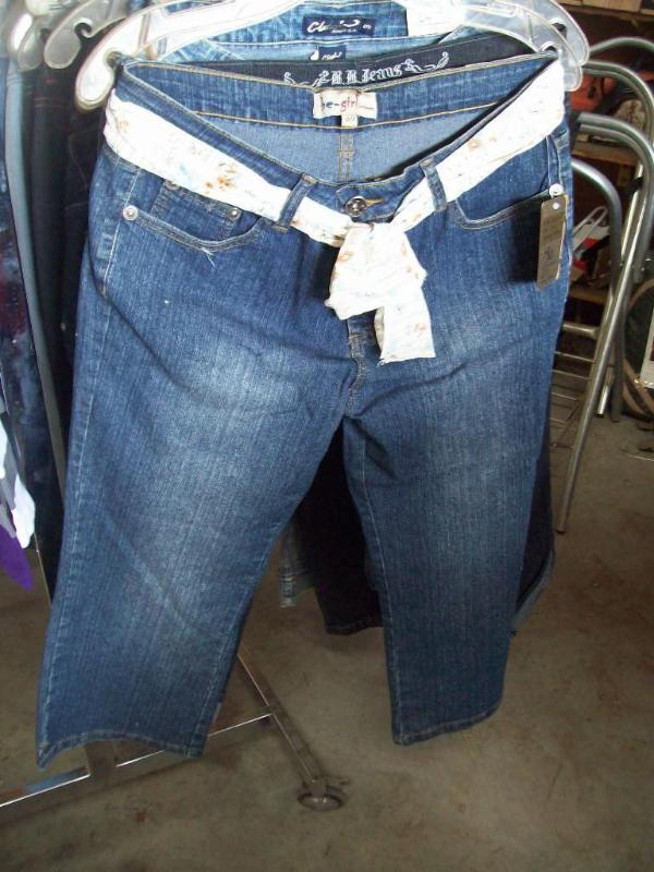 Womens pants -new -Size 1314 item...