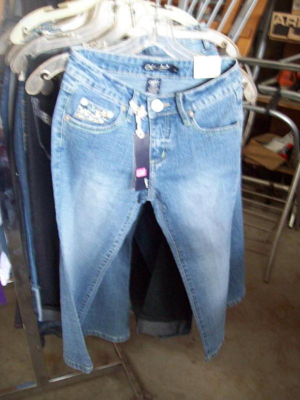 Womens pants -New -size 1 item 59...