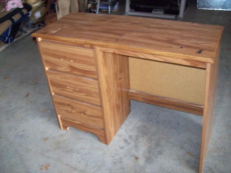 Small desk with 3 drawers...