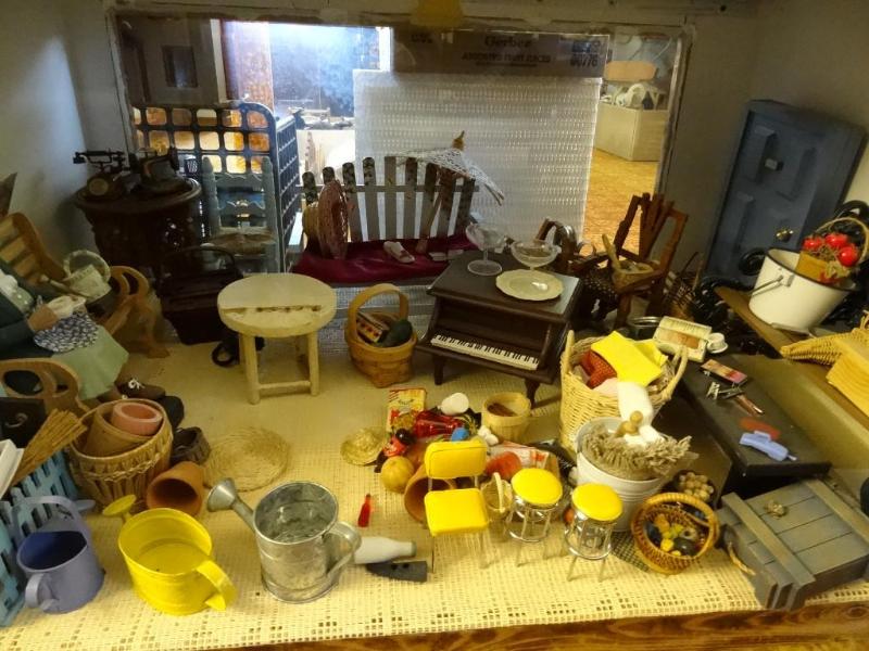 Misc. Dollhouse Accessories...