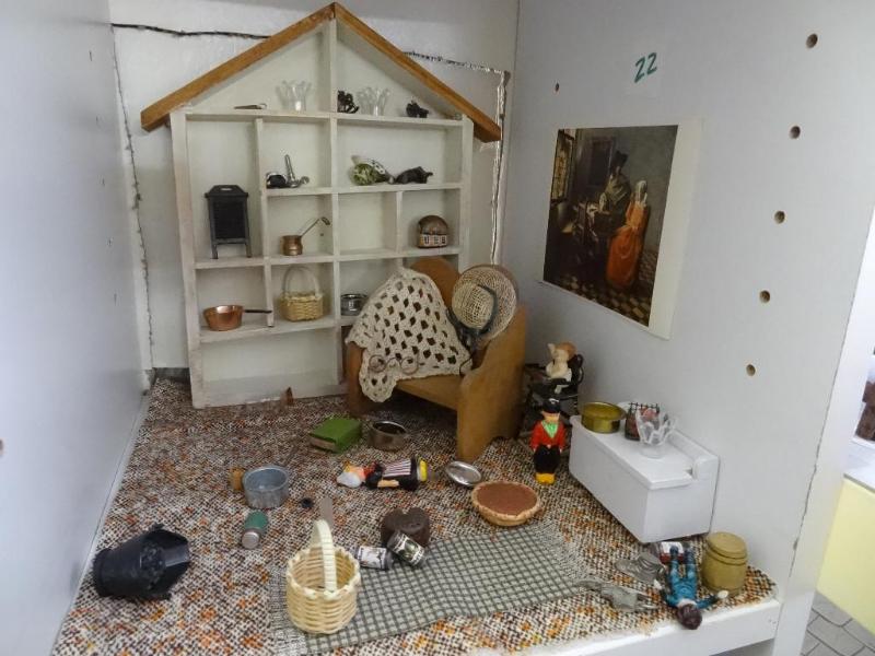 Misc. Miniature Doll House DcorAcc...