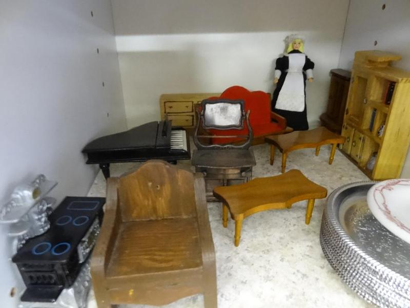 Misc. DcorAccessories Metal Stove ...