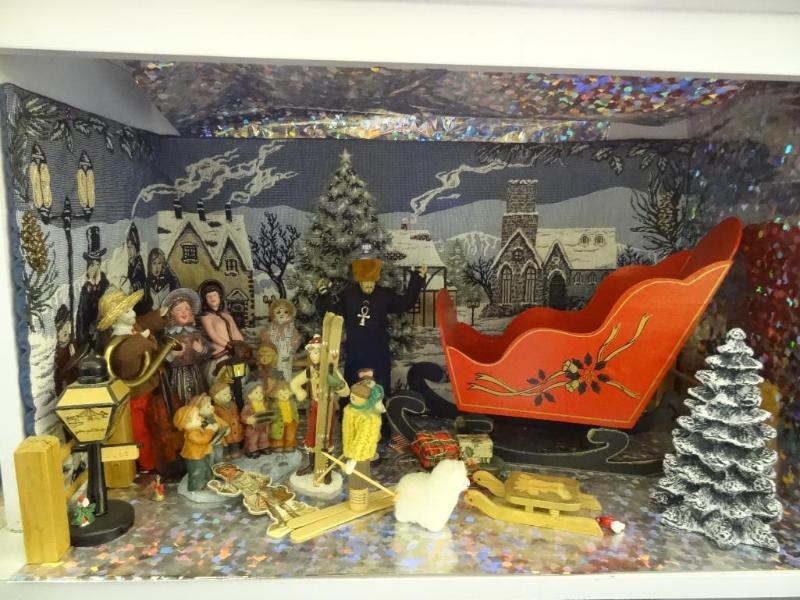 ChristmasHoliday Scene...