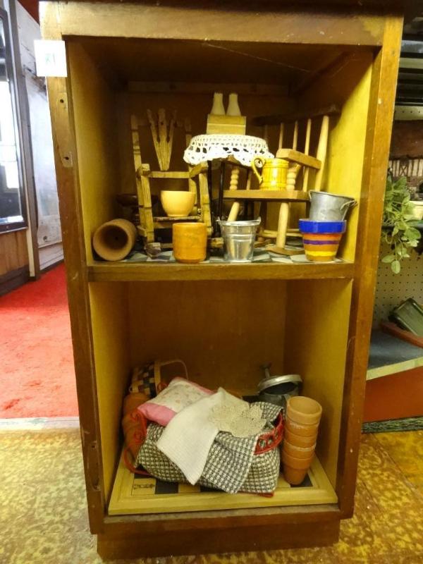 Misc. Accessories in 2 Shelf Cabine...