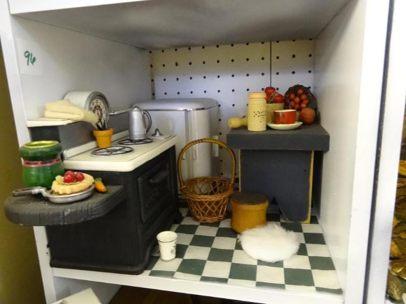Misc. Dollhouse Accessories...