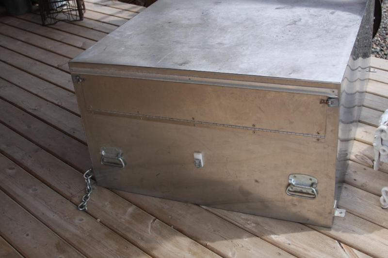 stainless steel dog box