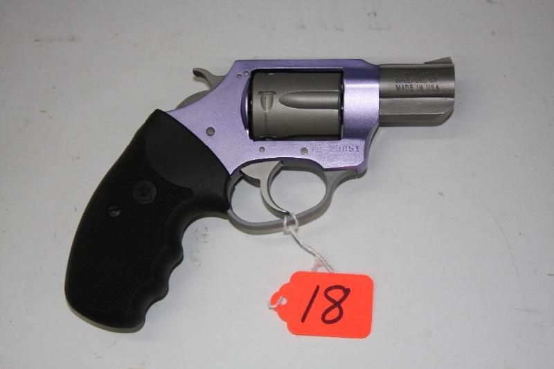 lot 18 image: Charter Arms. Lavender Lady .38 spe...