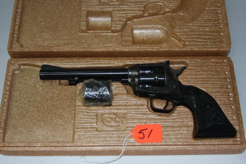 lot 51 image: Colt New Frontier .22 dual cylinder...