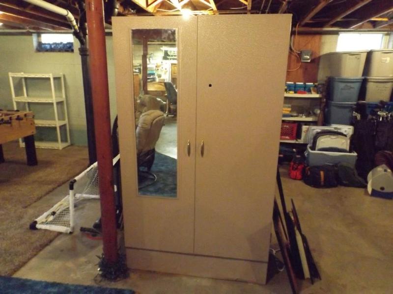 lot 33 image: Steel clothing cabinet lined withh ...