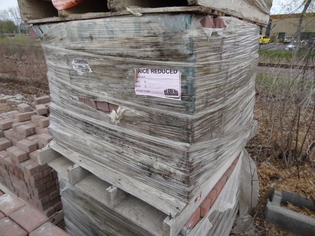 Cambridge 12 square pavers. 1 pall...